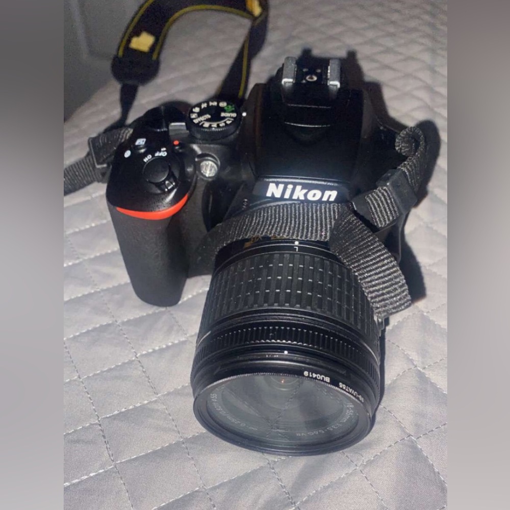 Nikon D3500 W/ AF-P DX NIKKOR 18-55mm f/3.5-5.6G VR Black